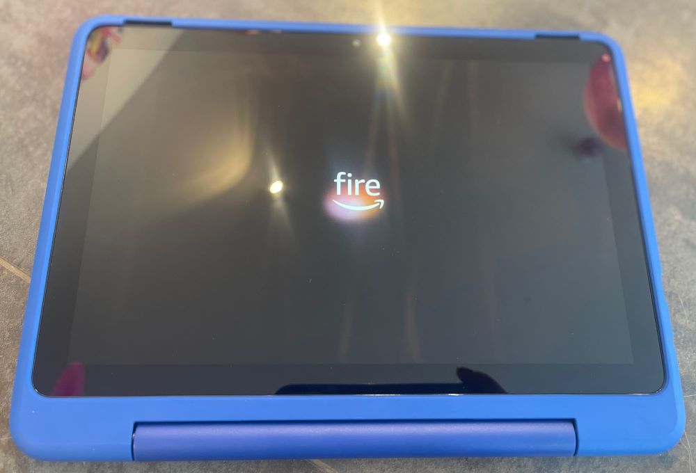 amazon-fire-hd-10-pro-blau-front